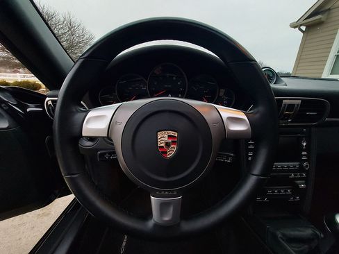 Used 2009 Porsche 911 Carrera 4S image 39