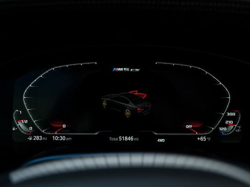 Used 2022 BMW M5 CS image 16