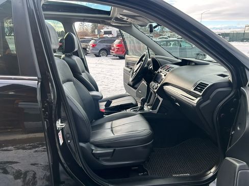 Used 2018 Subaru Forester 2.5i Touring image 11