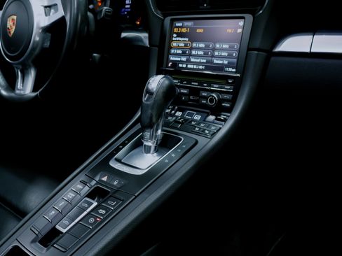 Used 2015 Porsche 911 Targa 4S image 26