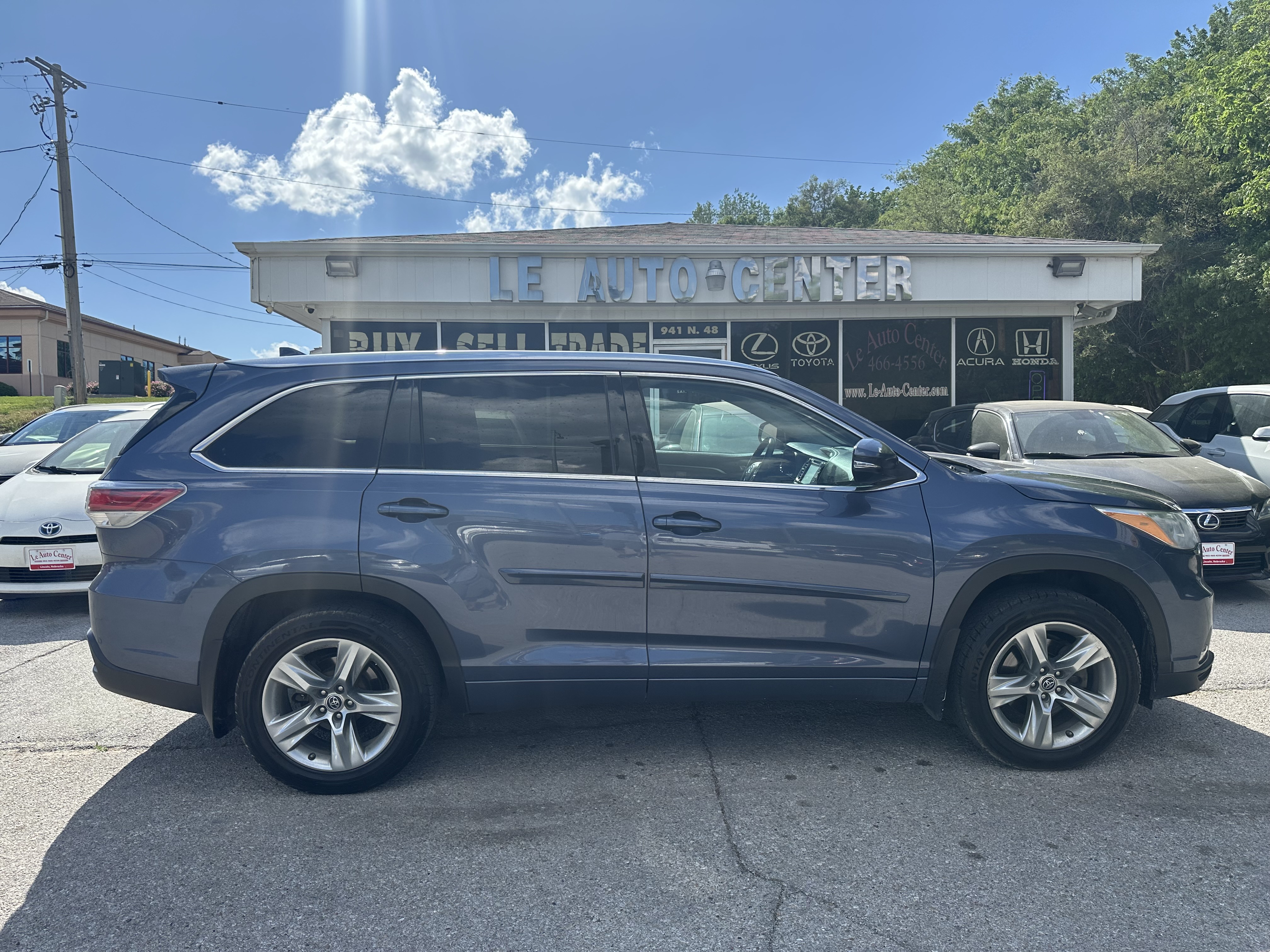 Used 2016 Toyota Highlander Limited AWD/4WD image 1