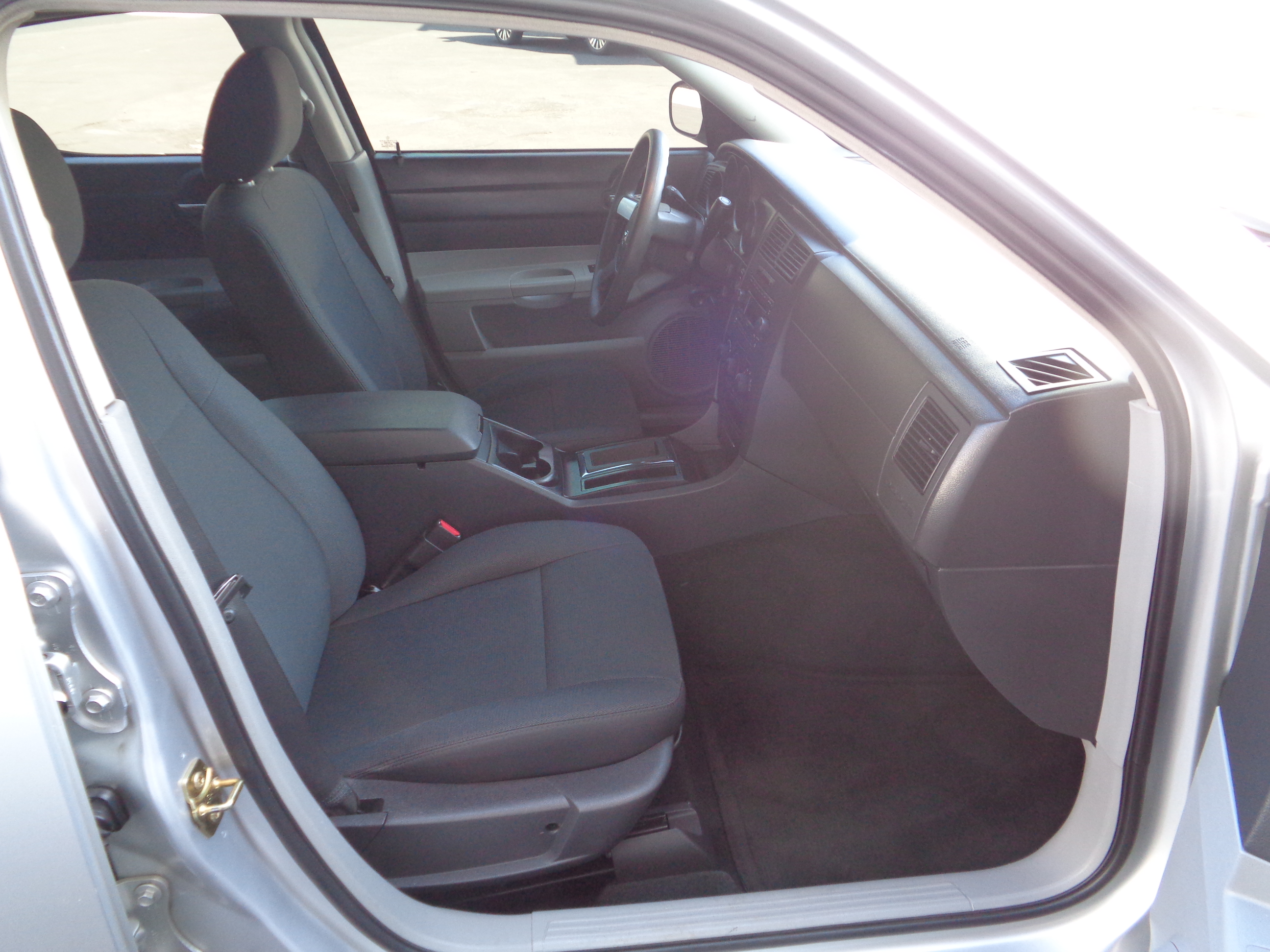 Used 2006 Dodge Charger UNAVAIL RWD image 7