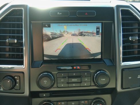 Used 2015 Ford F150 XLT image 58