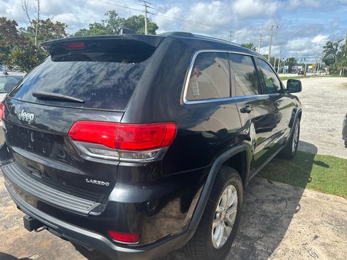 Used 2014 Jeep Grand Cherokee Laredo image 3