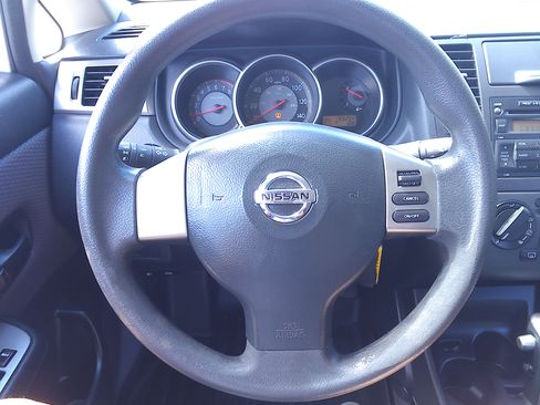 Used 2007 Nissan Versa 1.8 S FWD image 23