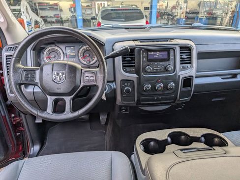 Used 2017 RAM 1500 ST image 9