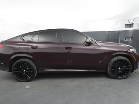Used 2021 BMW X6 M50i image 7
