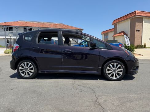 Used 2013 Honda Fit Sport image 12