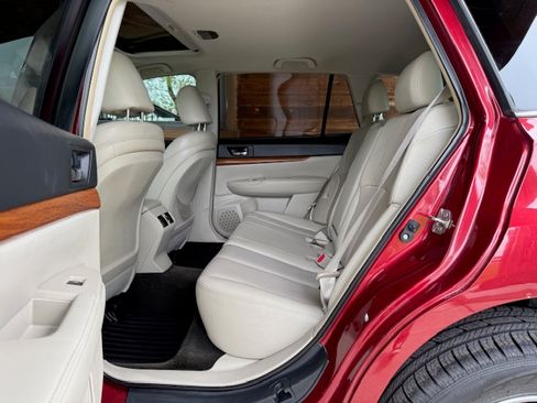 Used 2014 Subaru Outback 2.5i Limited image 19