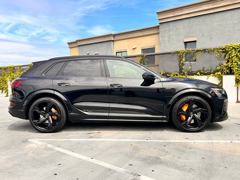 Used 2023 Audi e-tron S Prestige AWD/4WD image 6