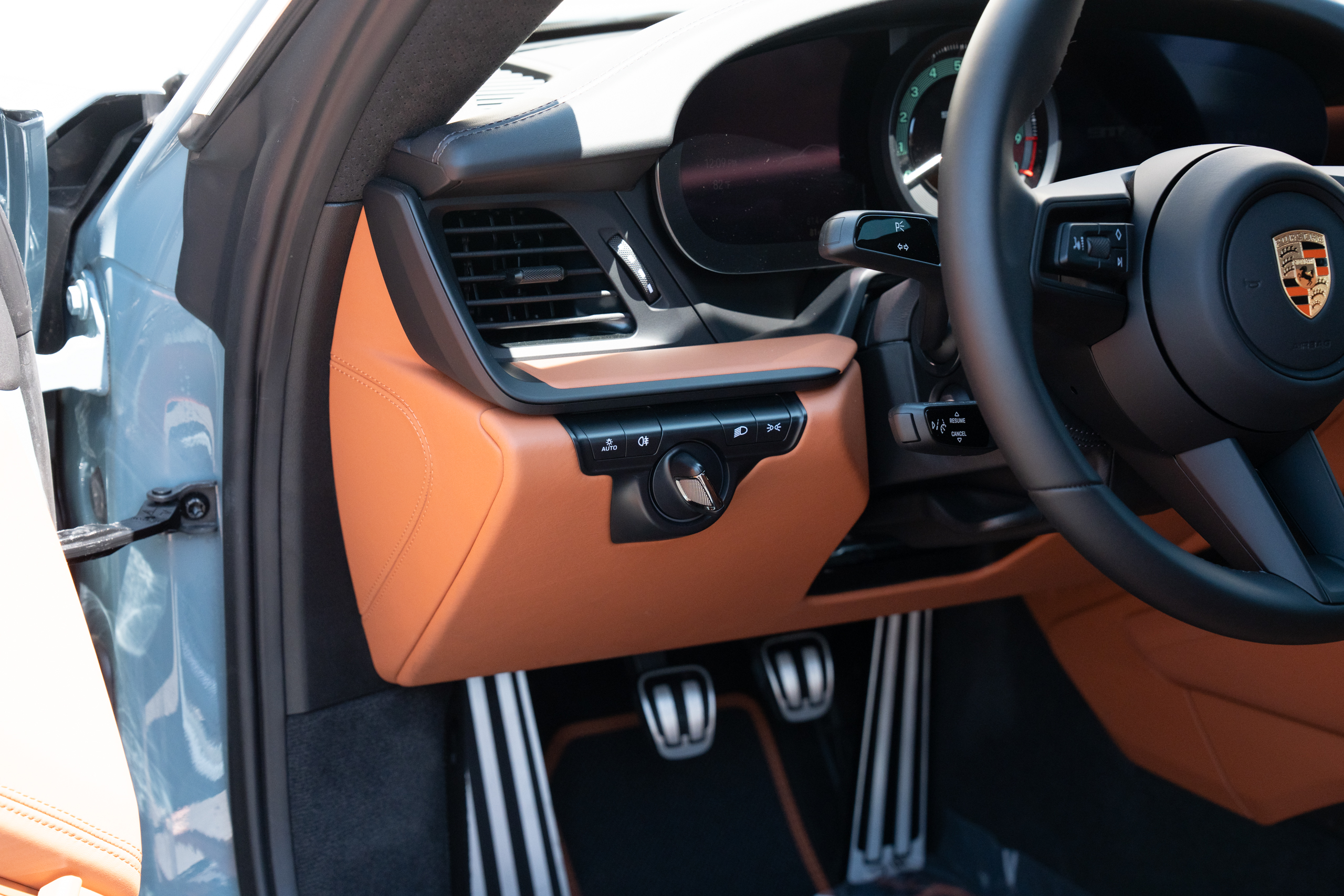 Used 2024 Porsche 911 S/T RWD image 72