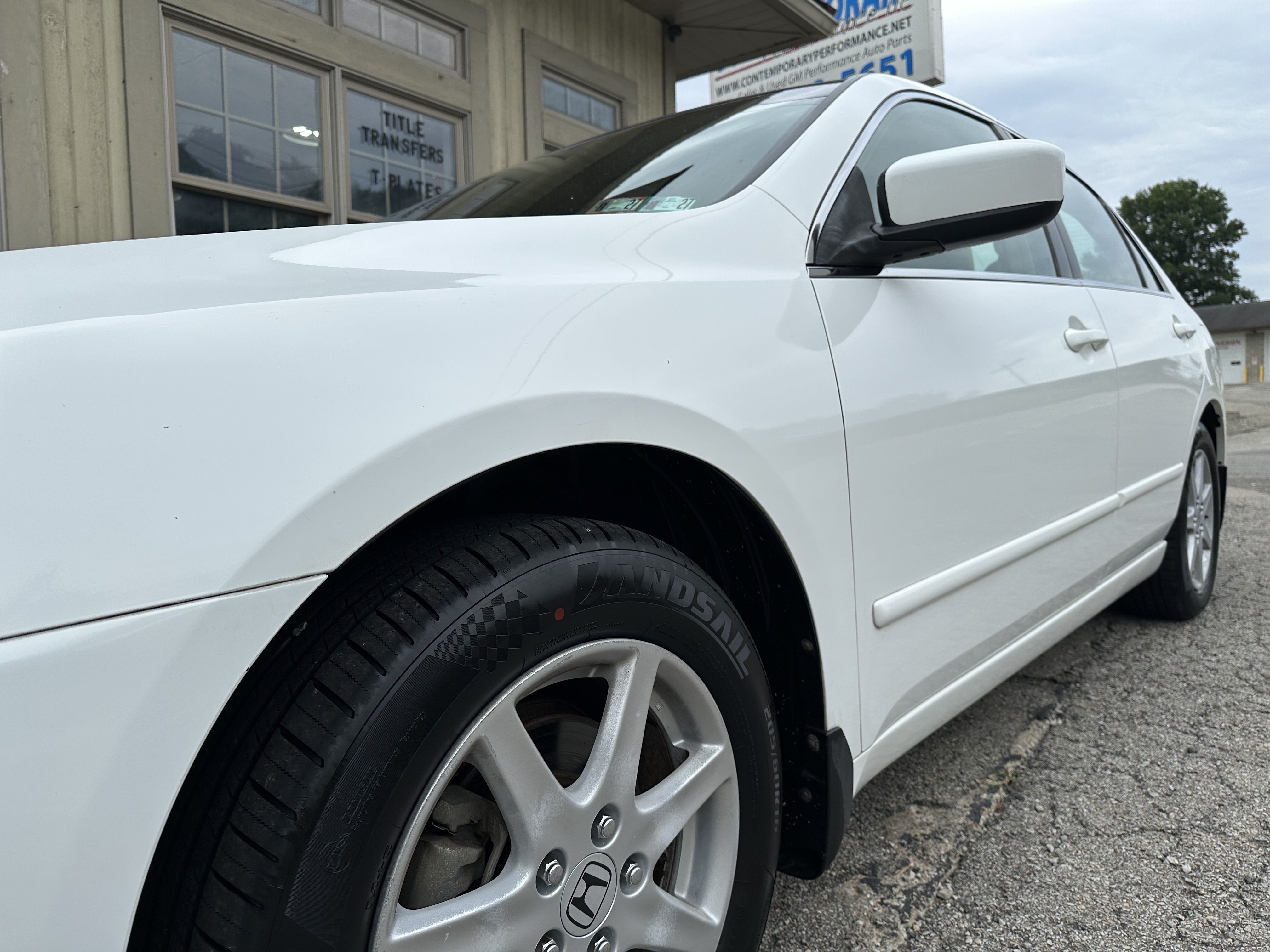 Used 2004 Honda Accord EX V6 Sedan image 9