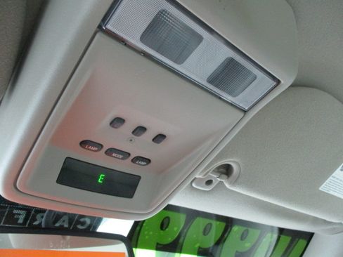 Used 2008 Mercury Grand Marquis LS image 31