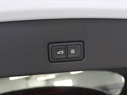 Used 2023 Audi Q4 e-tron Premium Plus image 41