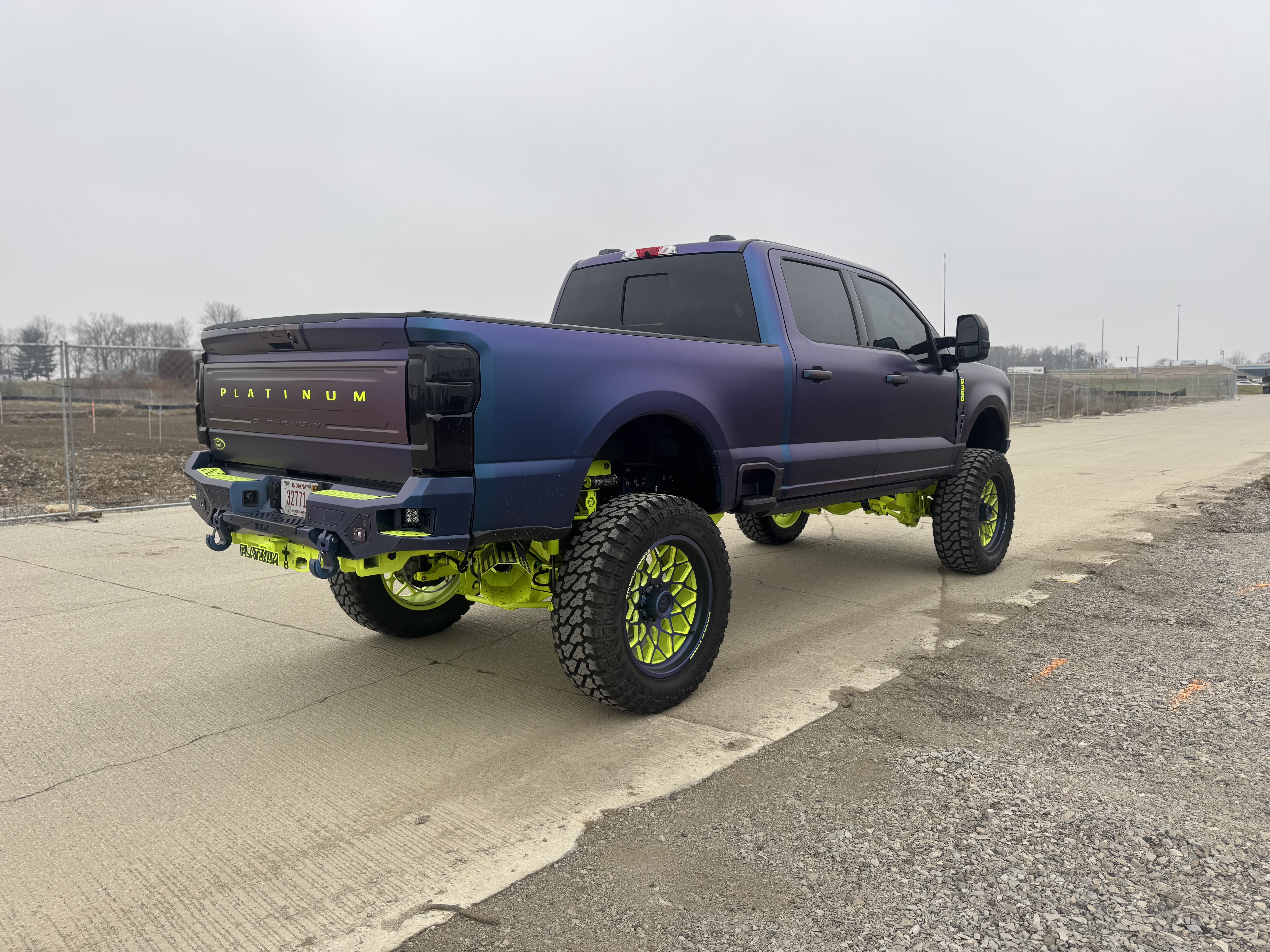 Used 2025 Ford F350 Platinum AWD/4WD image 9