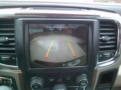 Used 2014 RAM 1500 Laramie AWD/4WD image 18