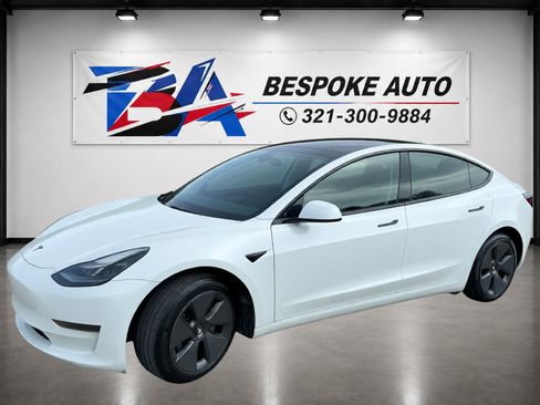 Used 2023 Tesla Model 3 Standard Range RWD image 1
