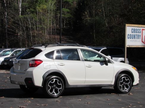 Used 2015 Subaru XV Crosstrek 2.0i Limited image 11