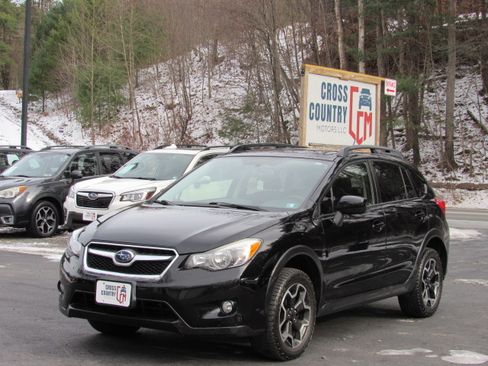 Used 2015 Subaru XV Crosstrek 2.0i Premium image 1