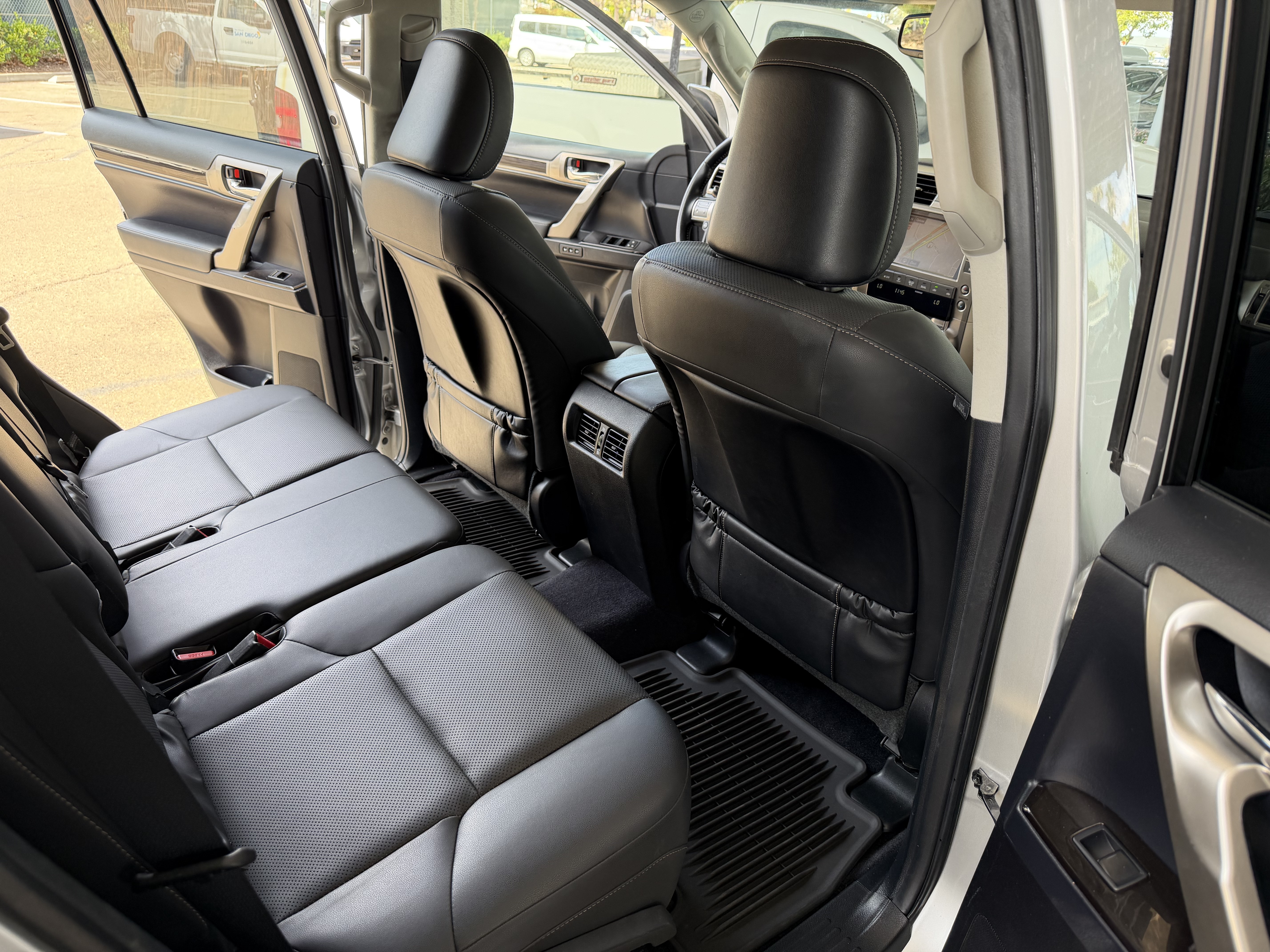 Used 2014 Lexus GX 460 AWD/4WD image 35