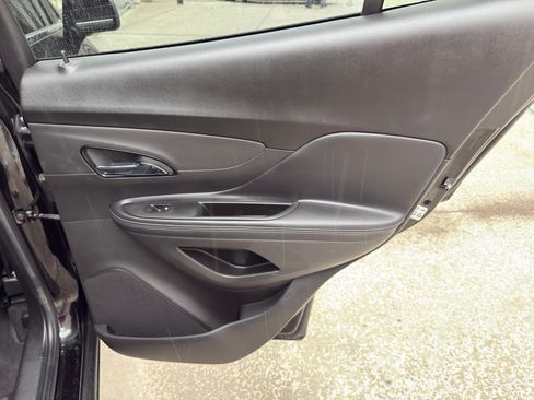 Used 2021 Buick Encore Preferred image 24