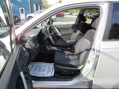 Used 2015 Subaru Forester 2.5i Premium AWD/4WD image 15