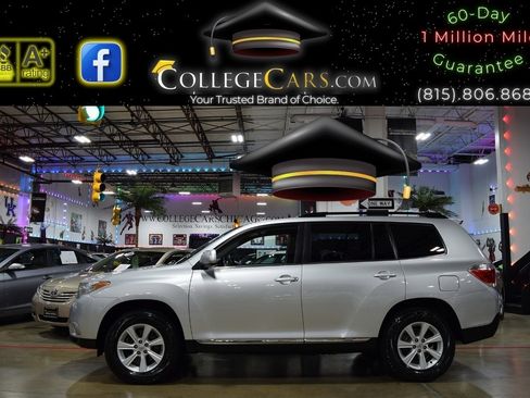 Used 2013 Toyota Highlander SE image 1