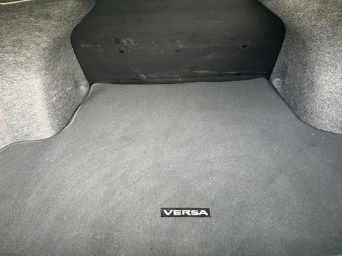 Used 2018 Nissan Versa 1.6 S Plus FWD image 24