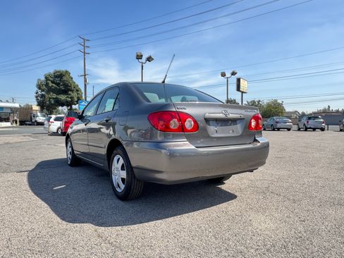 Used 2005 Toyota Corolla CE image 5
