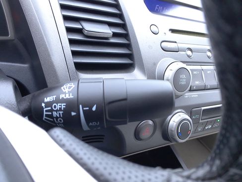 Used 2010 Honda Civic image 31