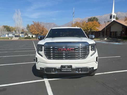 Used 2023 GMC Sierra 1500 Denali image 2