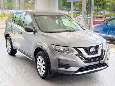 Used 2020 Nissan Rogue AWD image 1