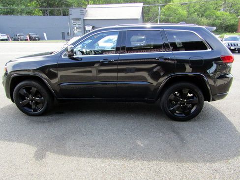 Used 2015 Jeep Grand Cherokee 4WD Laredo image 5