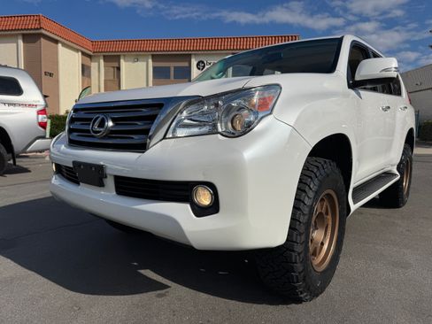 Used 2011 Lexus GX 460 image 7