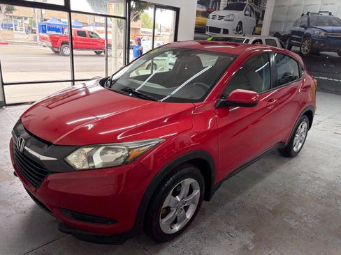 Used 2016 Honda HR-V FWD LX image 1