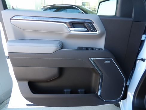 New 2026 Chevrolet Silverado 1500 LTZ Z71 image 19