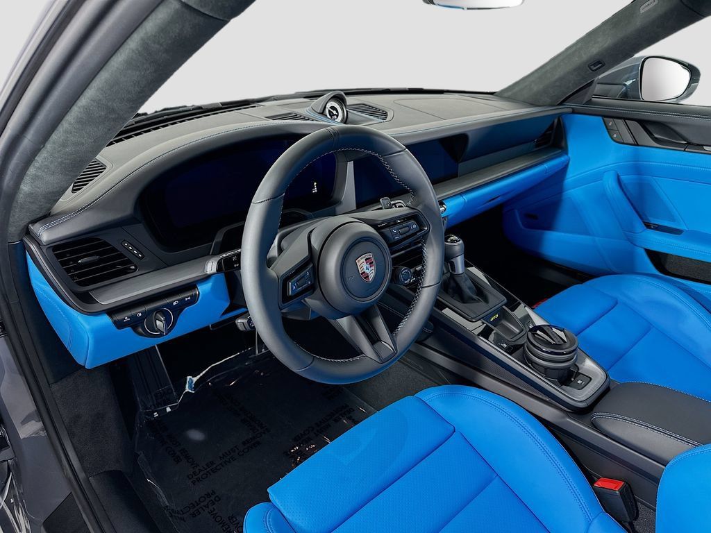 New 2026 Porsche 911 GT3 RWD image 4