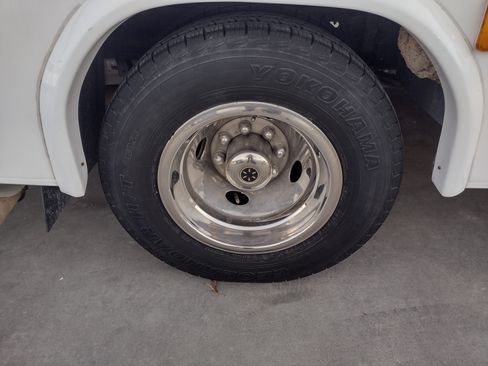 Used 2011 Ford E-450 and Econoline 450 image 74