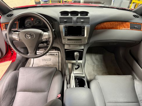 Used 2008 Toyota Solara SLE Convertible FWD image 17