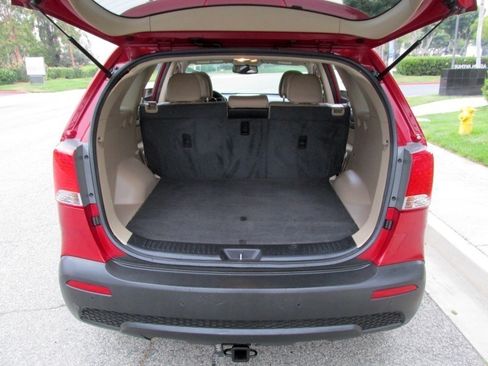 Used 2011 Kia Sorento EX-L image 17