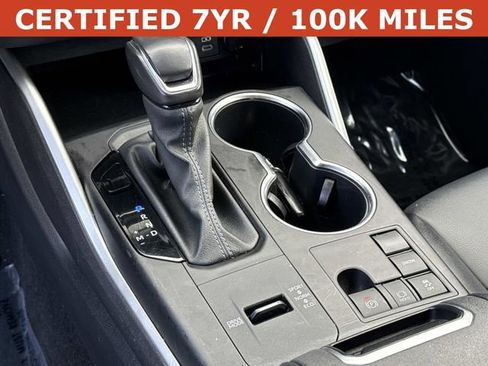 Used 2024 Toyota Highlander XSE FWD image 23