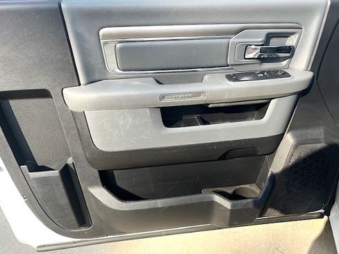 Used 2017 RAM 1500 SLT image 19