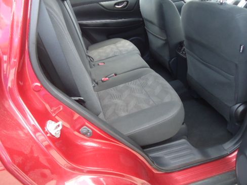 Used 2016 Nissan Rogue AWD SV image 14