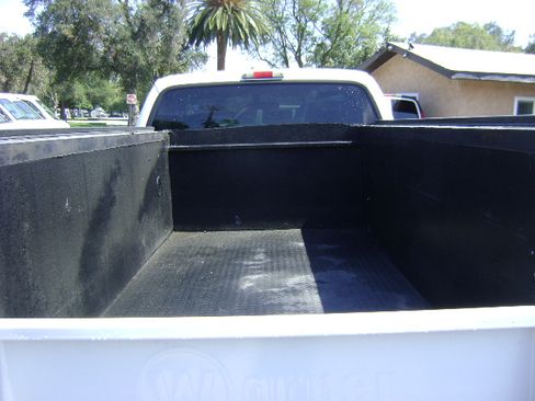 Used 2006 Ford F350 2WD Regular Cab Super Duty image 12