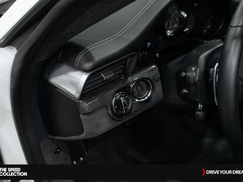 Used 2018 Porsche 911 GT3 image 24