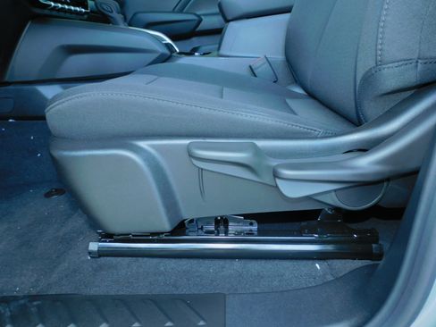 New 2026 Chevrolet Colorado W/T RWD image 15