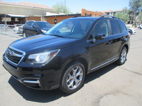 Used 2017 Subaru Forester 2.5i Touring AWD/4WD image 18