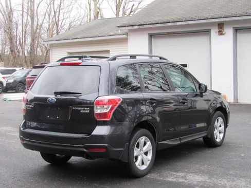 Used 2016 Subaru Forester 2.5i Premium image 6