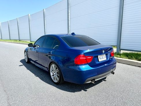 Used 2010 BMW 335i xDrive Sedan AWD/4WD image 3