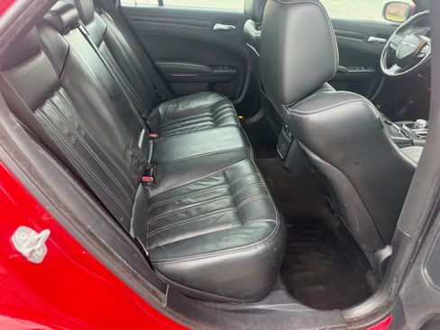 Used 2016 Chrysler 300 S image 10